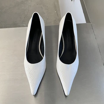 2022 Luksuzne ženske bijele i žute cipele-brod na visoku petu s заколками Marke office ženske dizajnerske marke svilene cipele na nisku petu Haljinu za prom Cipele za mladenke