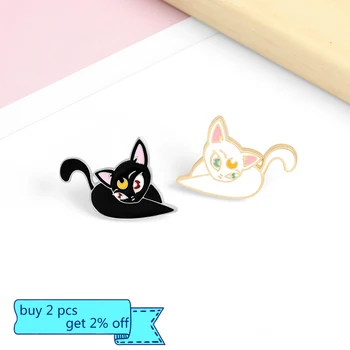 Roza mačka uši Mjesec Mačka Эмалевая Pin Girl Mače Broševi Pin na rever torbe Crno Bijela Ikona životinja Nakit Crtani anime dar za dijete