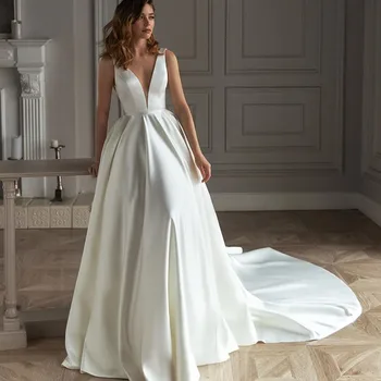 Elegantna večernja haljina s V-izrez i perle 2022 Nabora Seksi haljina za prom s otvorenim leđima i vlak je Večernja haljina Saten haljine bez rukava De Soirée
