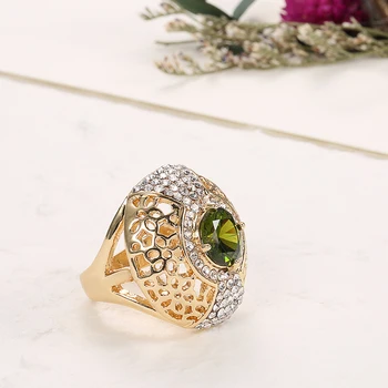 Кинель Luksuzni Zeleni Cirkon Velike Prsten Za Žene Moda Zlato Šuplje Crystal Cvijet Prsten Vintage Vjenčani Prsten, Nakit 2020 Vruće