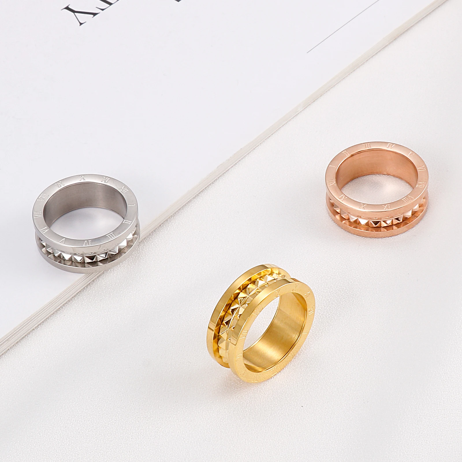 Prsten Od Nehrđajućeg Čelika Nakit Za žene Okrugli Cirkon Rimske Brojke Osnovne Modele Srebrni Prsten u Boji Ružičastog Zlata Slika  0