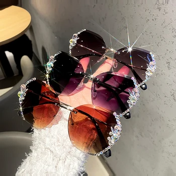 Trendy sunčane naočale rimless s dijamantima Za žene Vogue Lunette De Soleil Femme Vasos Decorativos Zonnebril Ženske naočale za ukras