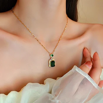 Nova Moda 14 Do Danas Zlato Geometrijski Kvadrat Zeleni Kristal Lanca Privjesak Ogrlice za Žene Djevojka AAA Cirkonij Nakit Ins Vruće Poklon