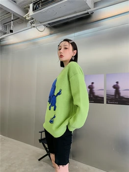 CHEERART Zeleni džemper s cartoonish uzorkom Korejski modni pulover Zimska odjeća Za žene s okruglog izreza негабаритный džemper Pletenje Vanjska odjeća