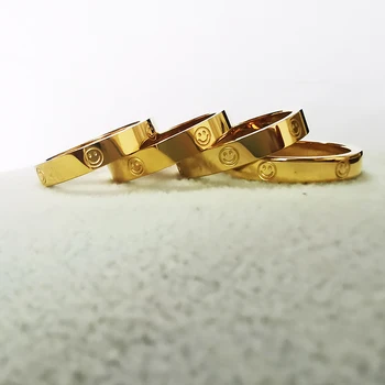 2021 Prsten S Osmijehom Od Nehrđajućeg Čelika Za Žene Par Zlatnih Prstenova Sa Smiješkom Na Vjenčanju